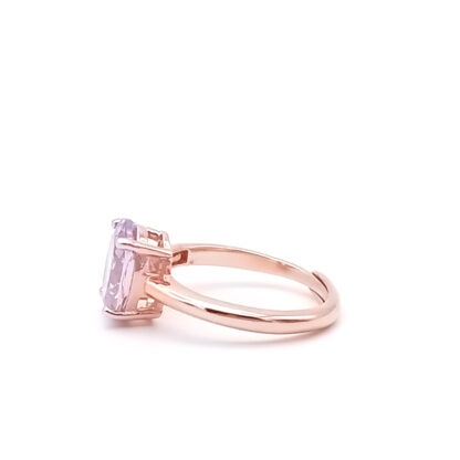 anello solitario in argento rosè con pietra ovale color glicine
